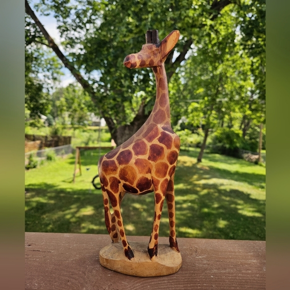 Handcarved Woodv Giraffe 12.25" - Picture 2 of 9